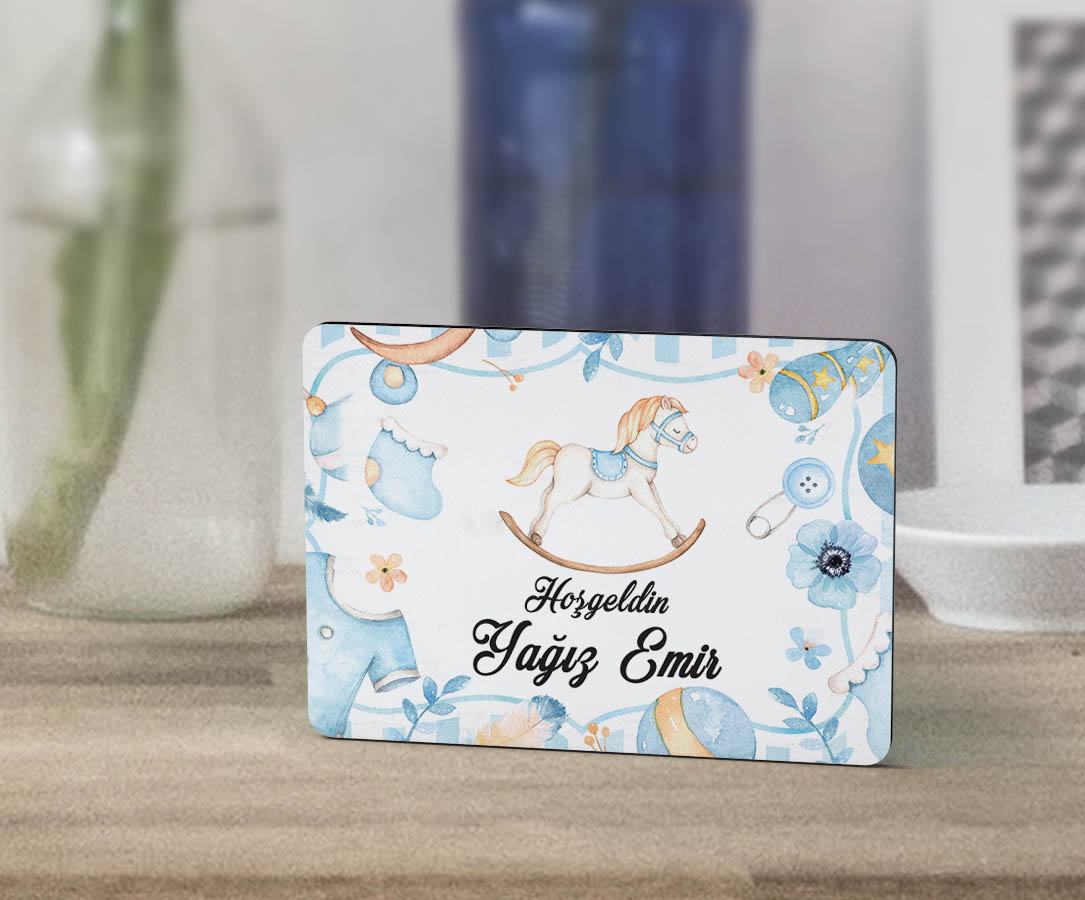 Erkek Bebek Hediye Seti - Çikolata, Magnet, Kapı Süsü - Sallanan At