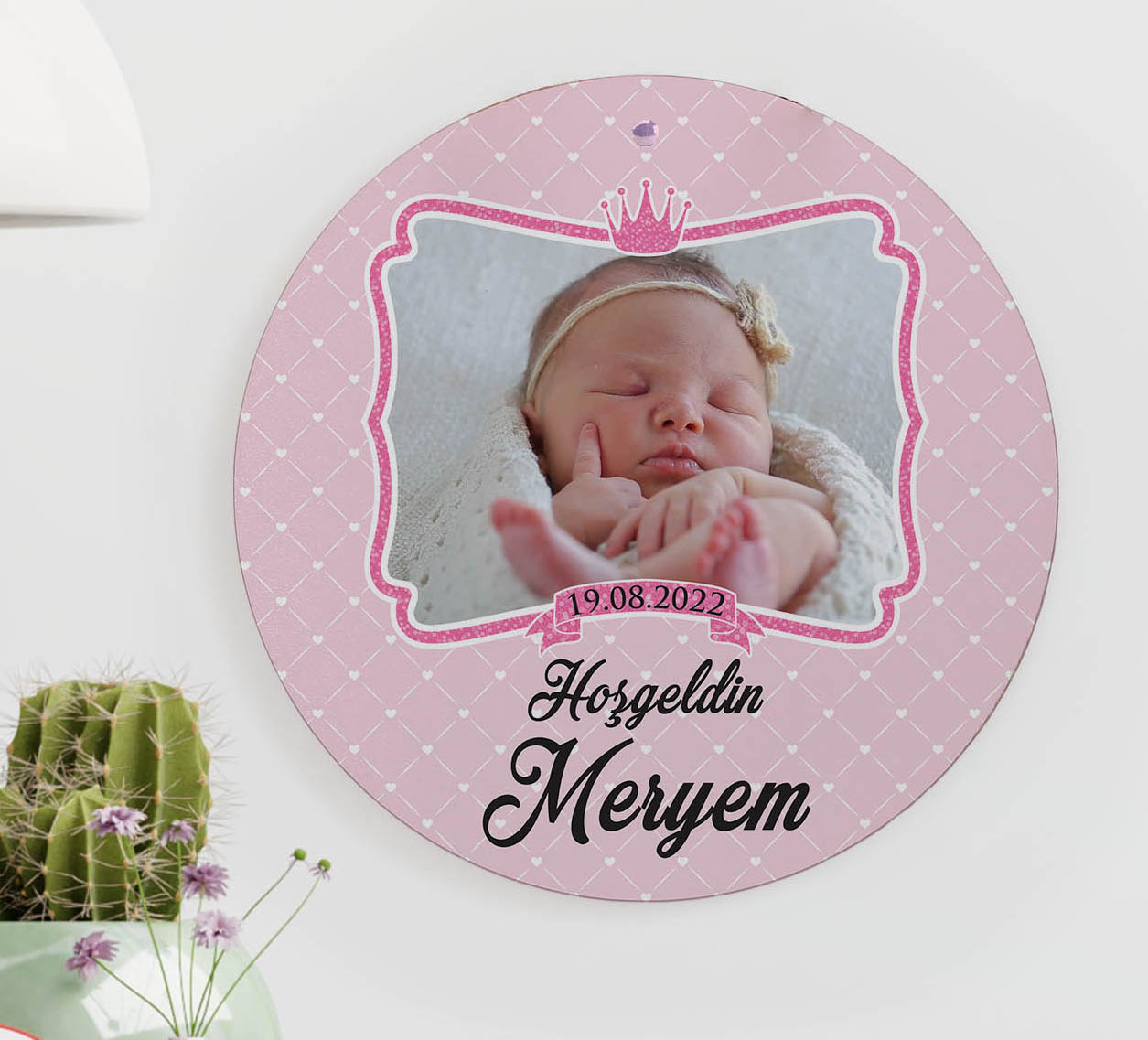 Kız Bebek Hediye Seti - Çikolata, Magnet, Kapı Süsü - Fotoğraflı