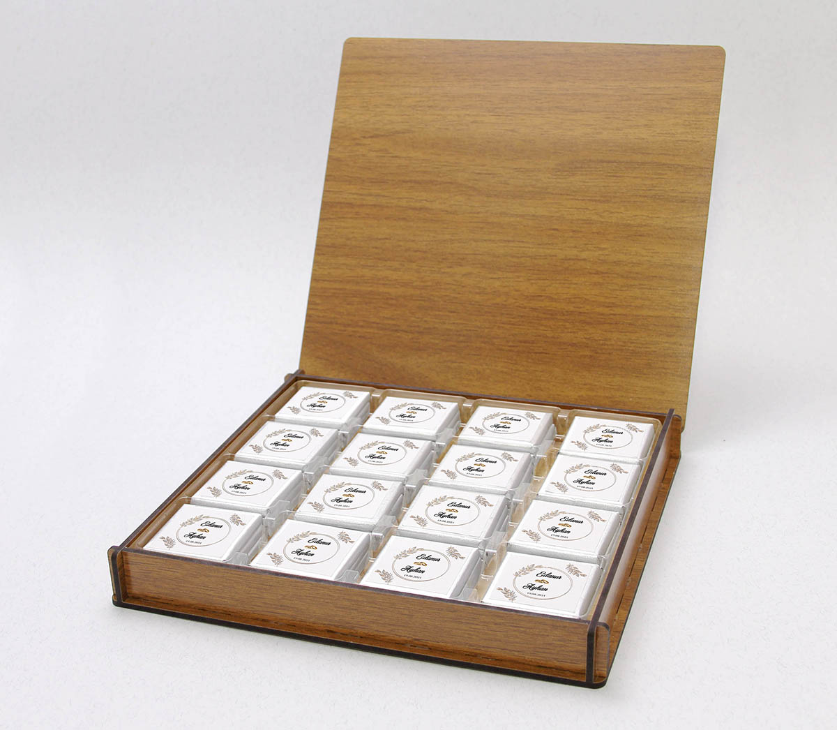 Ceviz Ahşap Kutulu, UV Baskılı Söz, Nişan Çikolatası - Çiçekli MD2