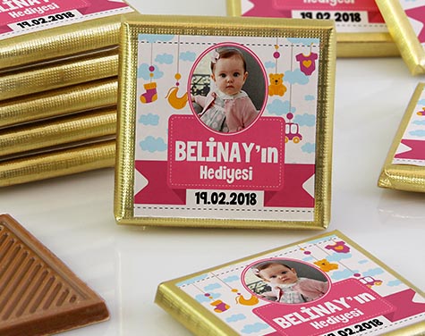 Kız Bebek Dökme Çikolata - Fotoğraflı, Oyuncaklı