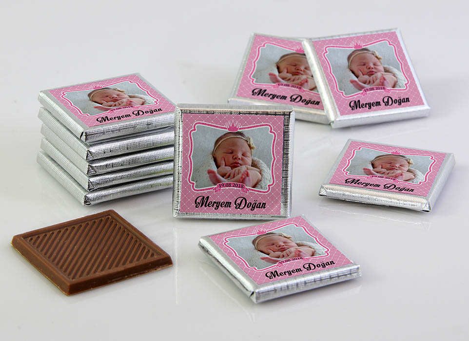 Kız Bebek Dökme Çikolata  - Fotoğraflı