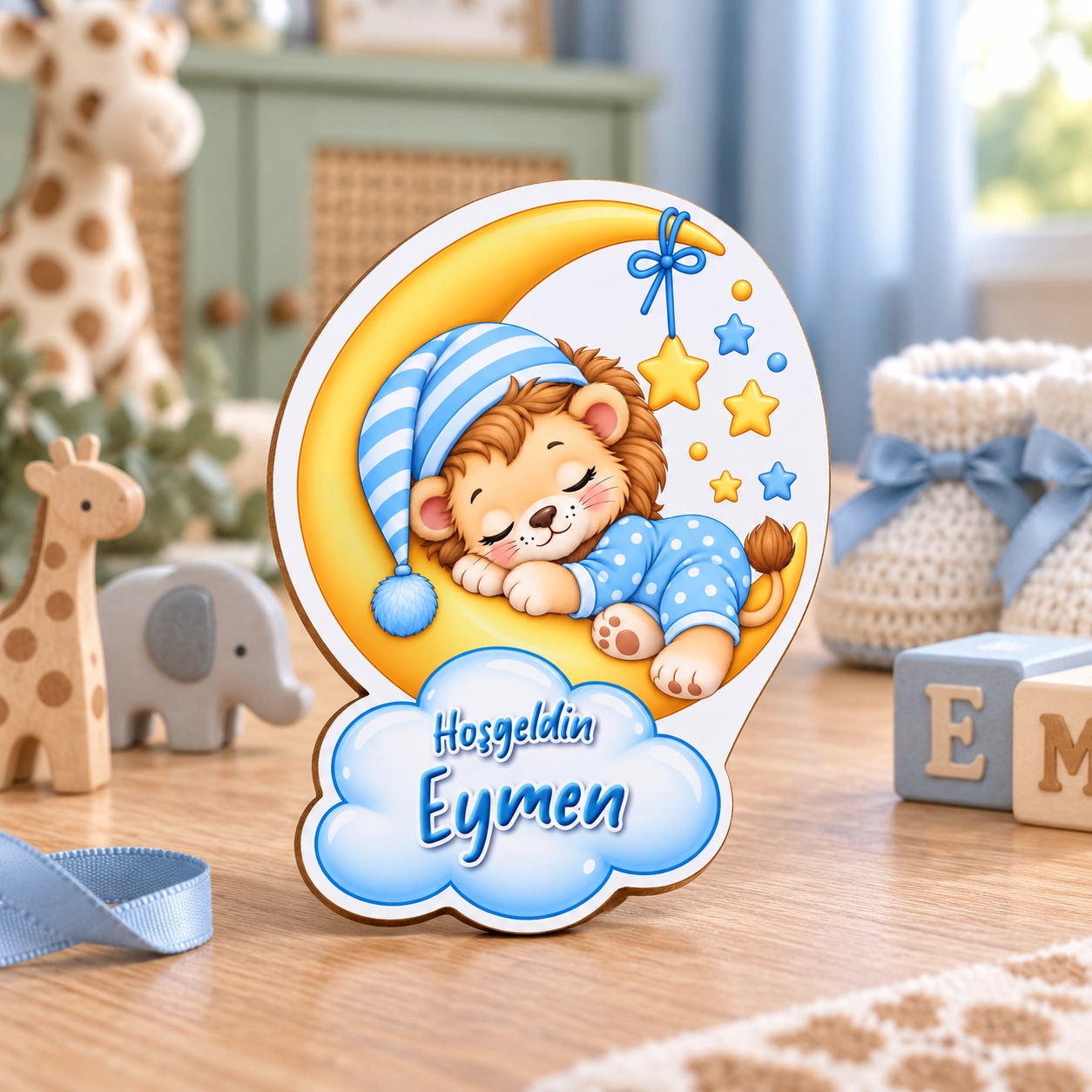 Kişiye Özel Ay ve Safari Aslan Temalı Ahşap Erkek Bebek Magneti